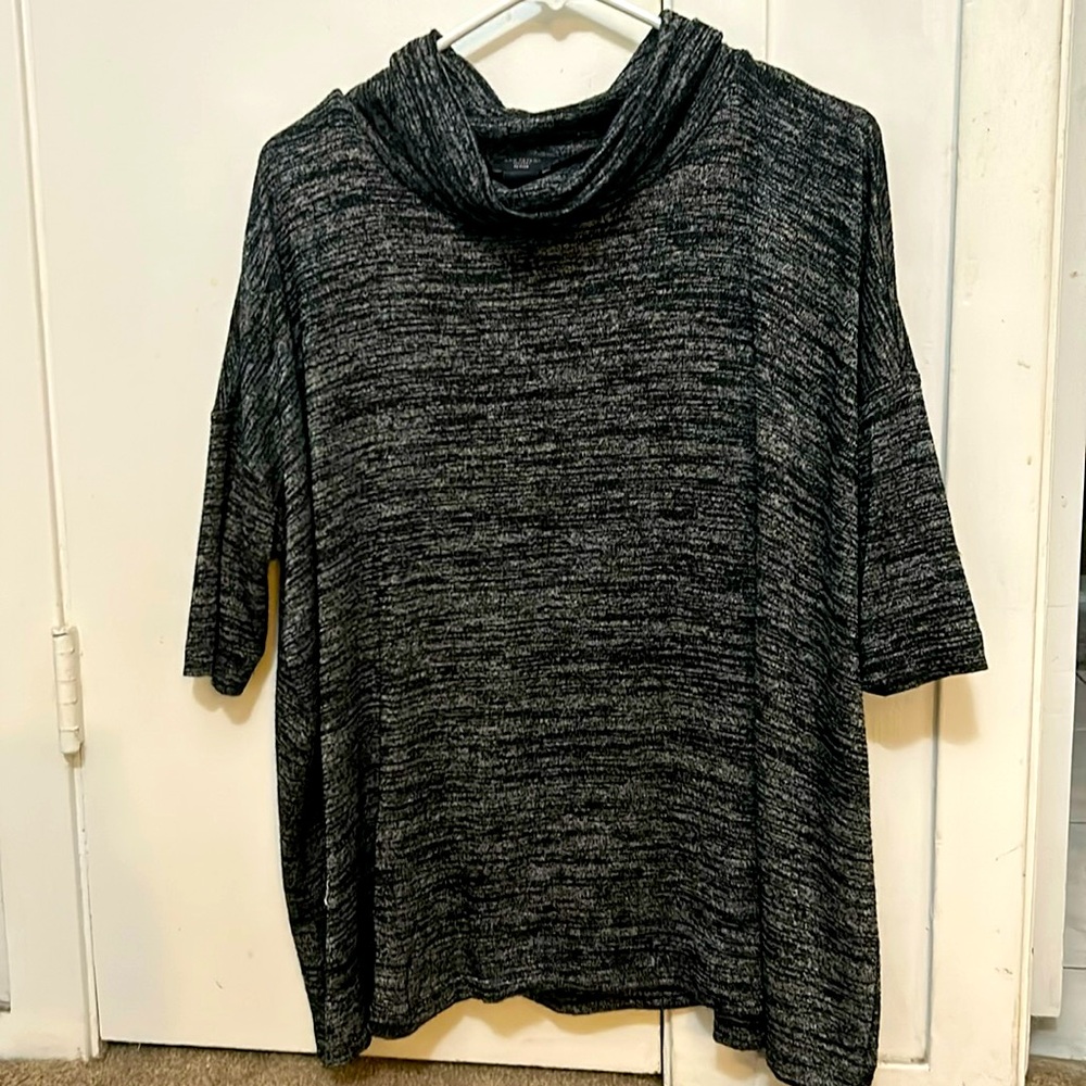 Ann Taylor top blouse sweater Petite knitted black , grey loose turtkeneck